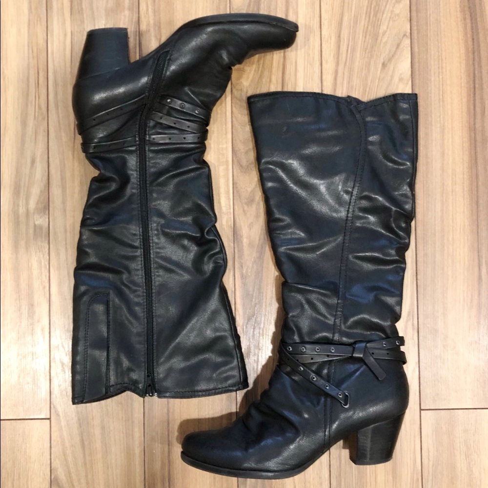 BareTraps Ronson Black Knee High Heeled Boots